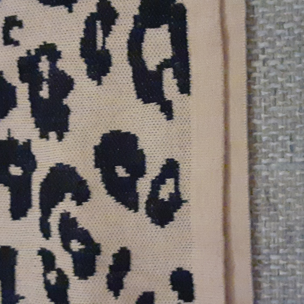 JM Collection pullover - Picture 6 of 9